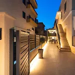 Kyma Luxury Lejlighed *